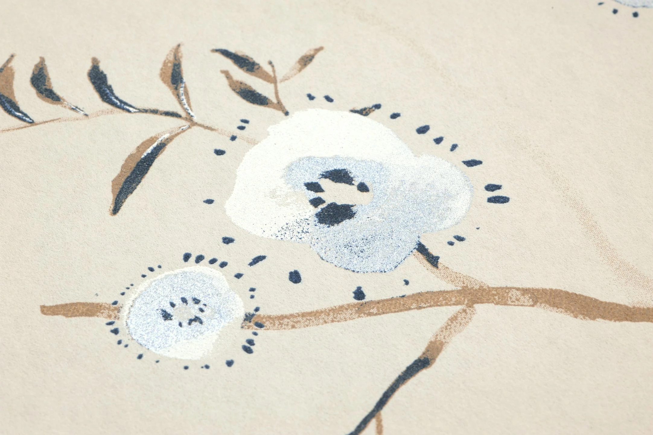 Tapete Claudette Braunweiss 5 Tapete Claudette Braunweiss – Bild 3