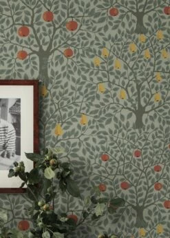 Tapete Berita Moosgrau