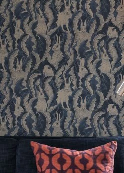 Tapete Hares In Hiding Stahlblau -Geschaft Tapeten Hares in Hiding C 975151 2880x1440