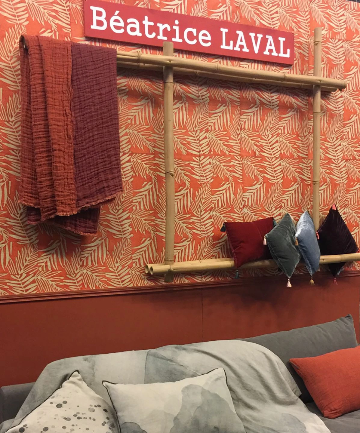 Tapete Lhamo Rotorange 8 Tapete Lhamo Rotorange – Bild 6